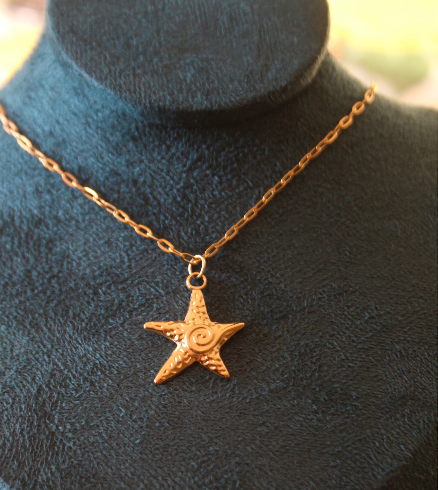 Gold Seastar Necklace