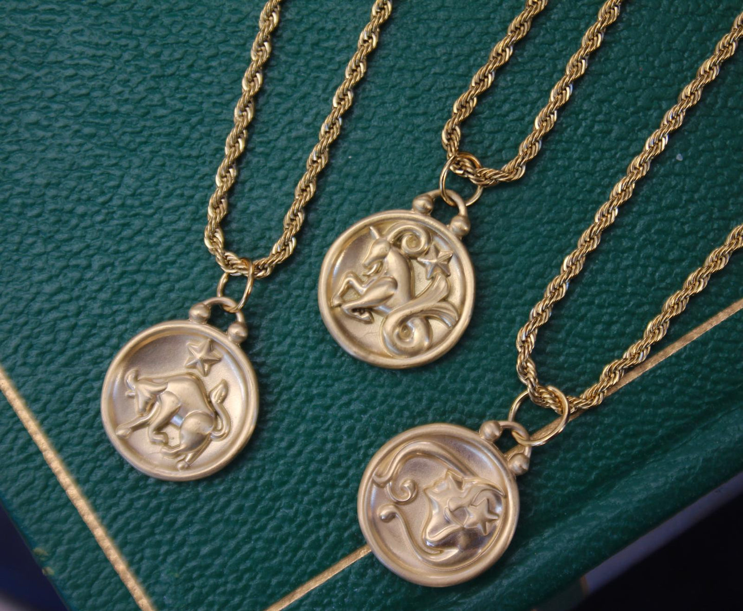 Zodiac Sign Necklace, Astrology Necklace, Star Sign Coin Stainless Steel Pendant, Constellation Necklace, Astrology Charm