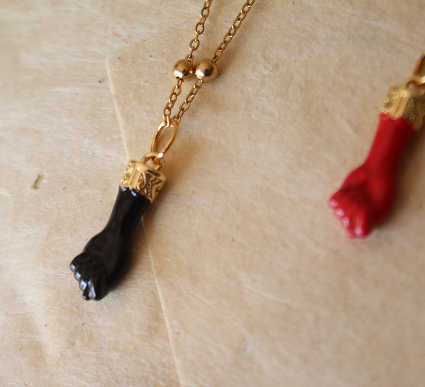 Mano Figa Necklace: Gesto delle Fiche Talisman for Luck and Protection