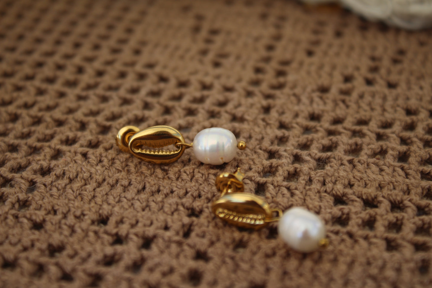 Golden Shell & Pearl Earrings